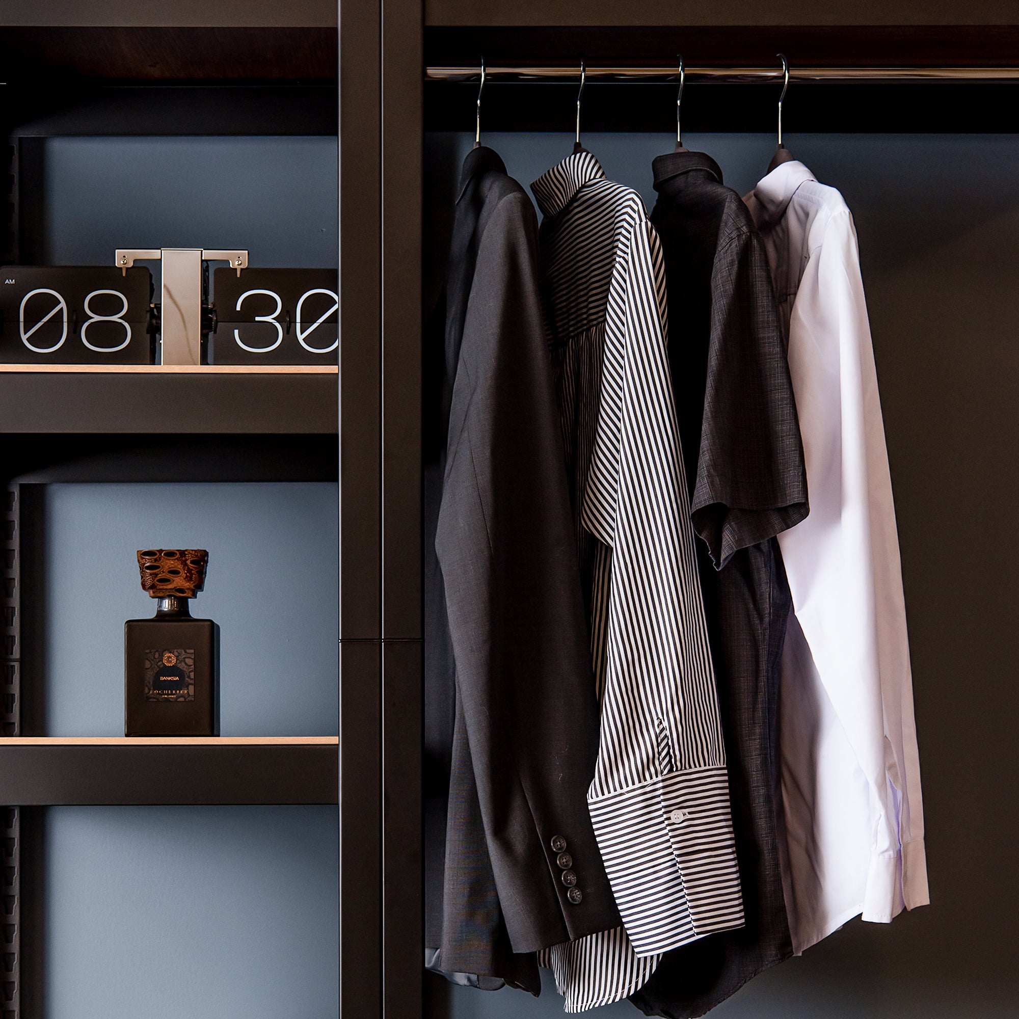 The Standard Clothing Rack with 1 Shelf Module